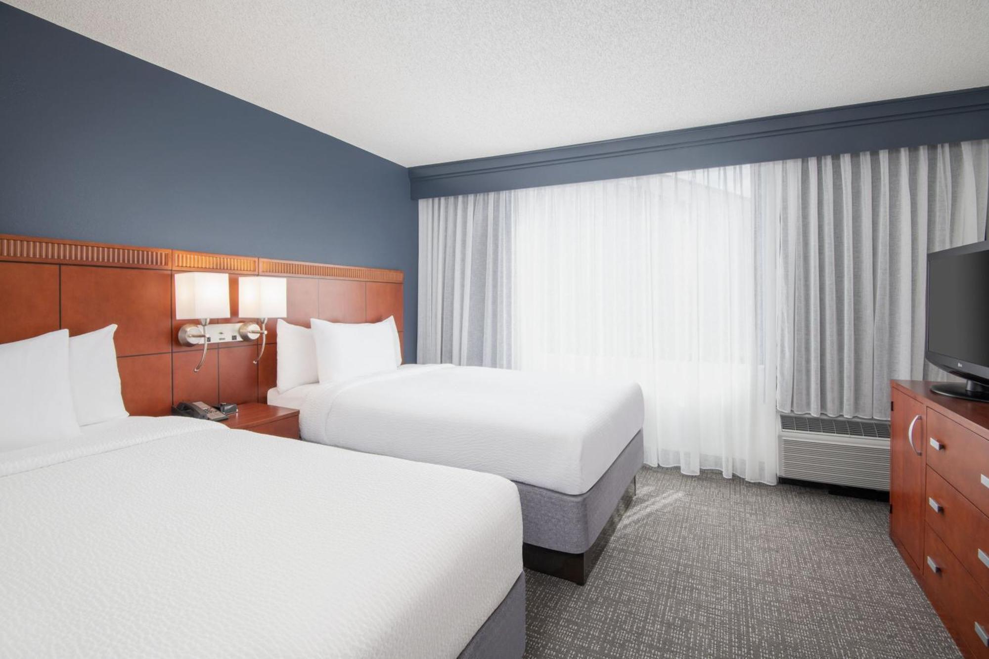 Courtyard By Marriott Augusta Hotell Exteriör bild