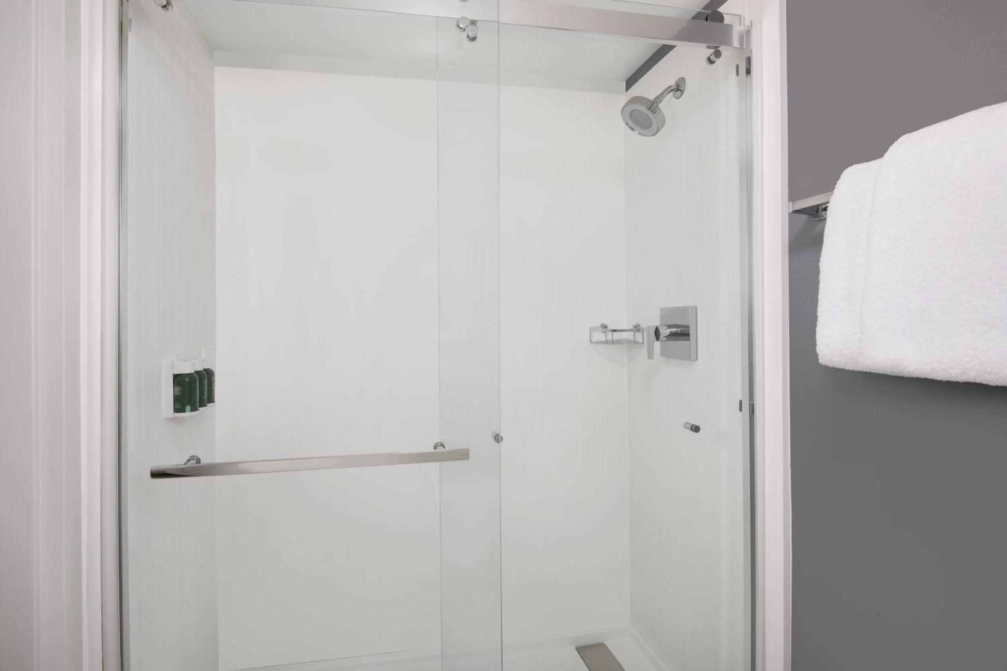 Courtyard By Marriott Augusta Hotell Exteriör bild