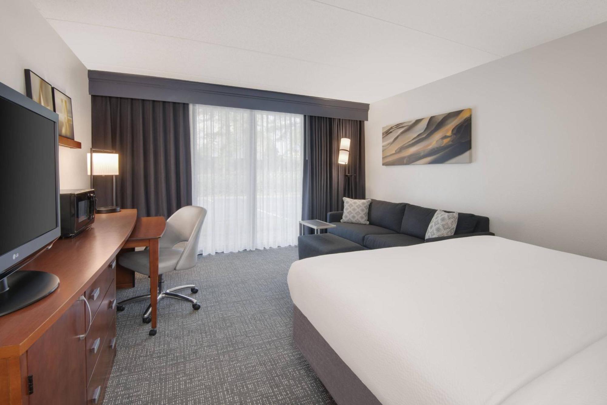 Courtyard By Marriott Augusta Hotell Exteriör bild