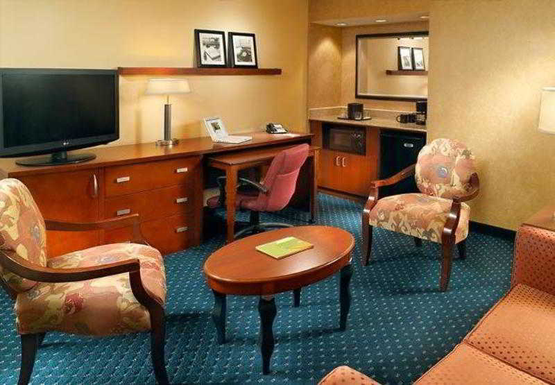 Courtyard By Marriott Augusta Hotell Exteriör bild